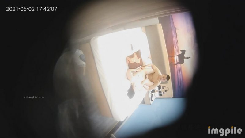 2021五月流出稀有台酒店摄像头偷拍年轻小哥和苗条身材女友下午开房激情啪啪-老宋小屋