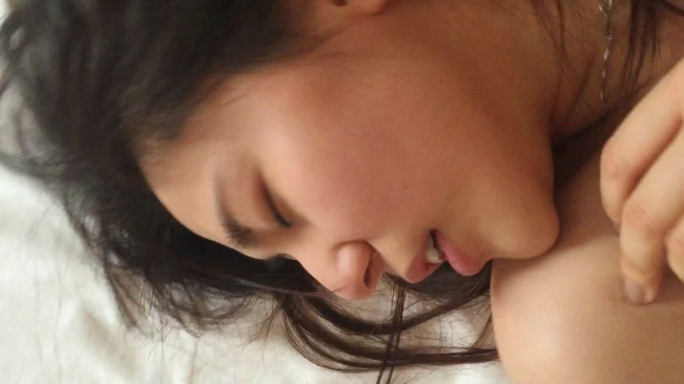 图片[2]-女友水嫩漂亮的美女闺蜜勾搭了一个多月发了不少红包终于假期约到酒店啪啪-老宋小屋