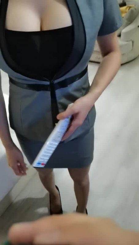 性感漂亮的爆乳酒店经理被客户硬上-老宋小屋