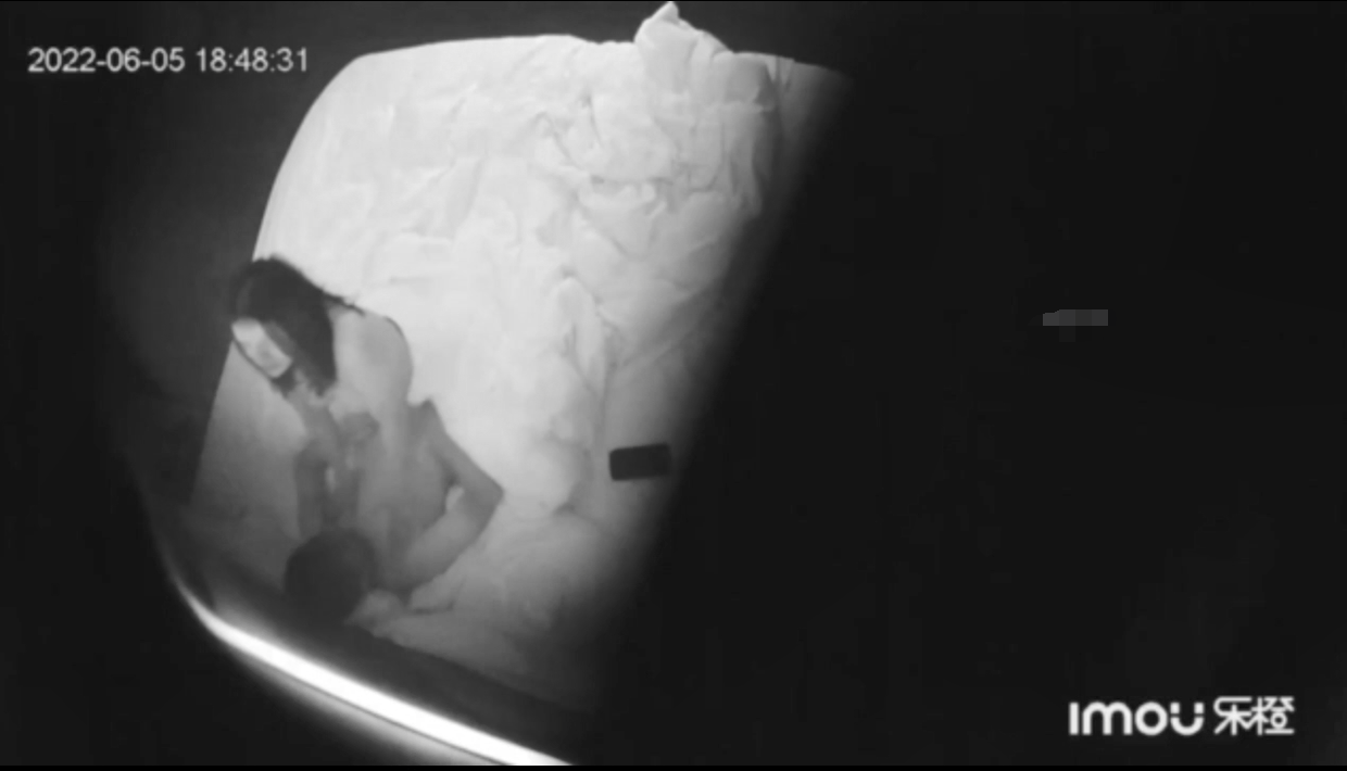 图片[4]-2022.6.5酒店监控韵味少妇偷情小伙花样真多-老宋小屋