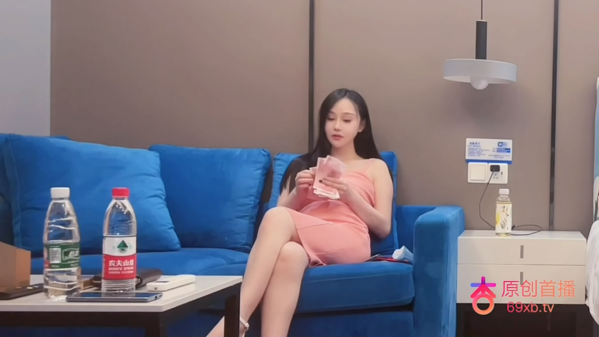 图片[1]-探花李寻欢酒店偷拍❤️约操御姐范170cm大长腿人妻外围女被草爽到不要的-老宋小屋