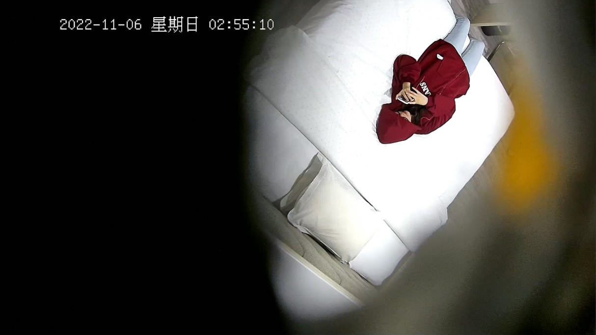 图片[1]-2022-11-6酒店偷拍大学生情侣开房眼镜学妹被体育系健壮帅哥猛草-老宋小屋