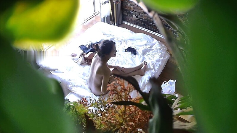 图片[3]-酒店上帝视角真实偸拍年轻学生情侣开房激情造爱美女身材好而且很骚呻吟声销魂还说“好爽好大好深啊”对话清晰-老宋小屋