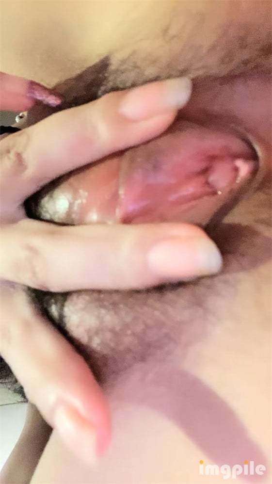 图片[1]-超颜值网红脸妹子酒店一个人自慰火辣身材手指紧致插穴特写干净美鲍鱼-老宋小屋