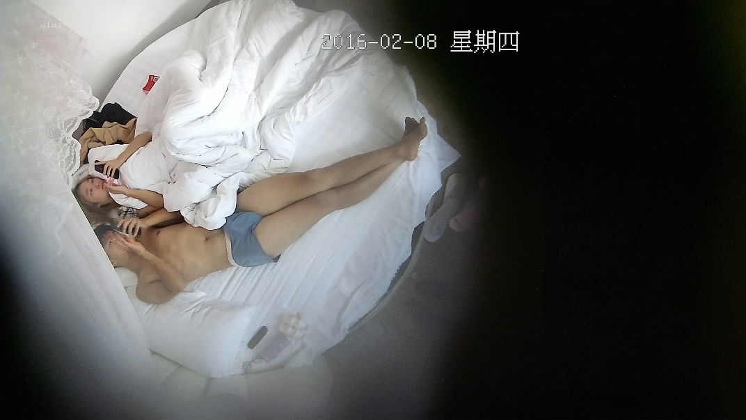 图片[9]-精品酒店偷拍❤️新台流出❤️极品身材眼镜妹男友爱不释手在酒店疯狂后入-老宋小屋