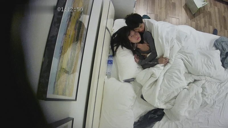 大学城附近酒店偷拍❤️非常会玩的学生情侣鸡巴抹点润滑油各种姿势操-老宋小屋