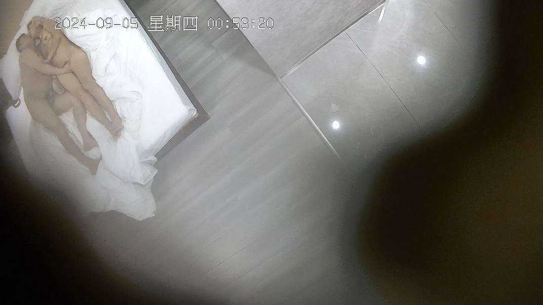 图片[4]-酒店偷拍⏩温婉女孩被体力不足的大哥用手扣爽了娇羞样-老宋小屋