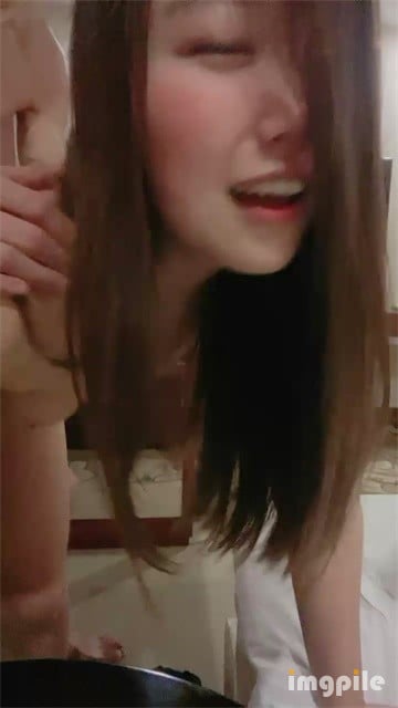 迷人小妹妹笑容可爱和男友酒店调情上位做肉棒啪啪带劲玩出高潮才满意-老宋小屋