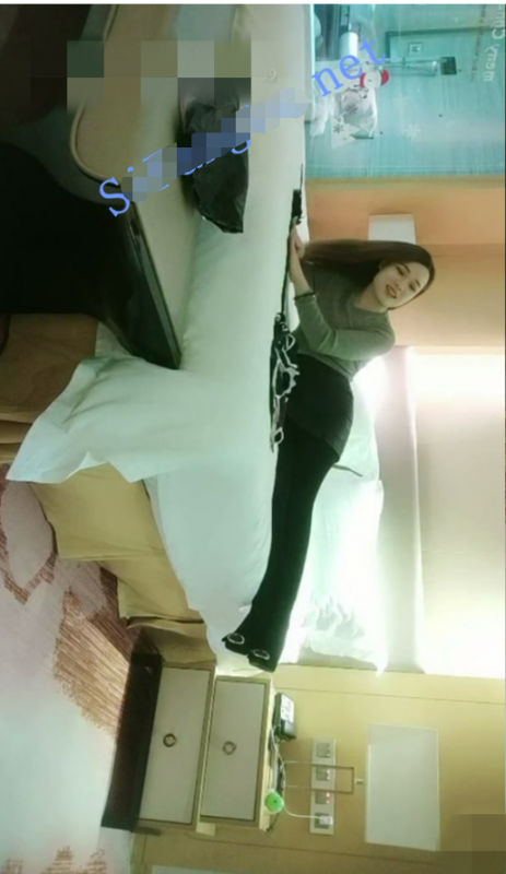 2-20【夜寻苍井】酒店偷拍黑丝超性感女神，加钟无套内射-老宋小屋