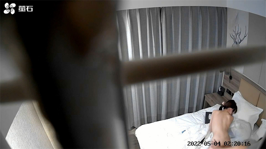 图片[4]-【酒店偷拍❤️未流出精品】白嫩学妹被强悍学长指插玩逼各种姿势狂啪 娇嫩身体被猛烈抽插爆操 真会玩 高清1080P版-老宋小屋