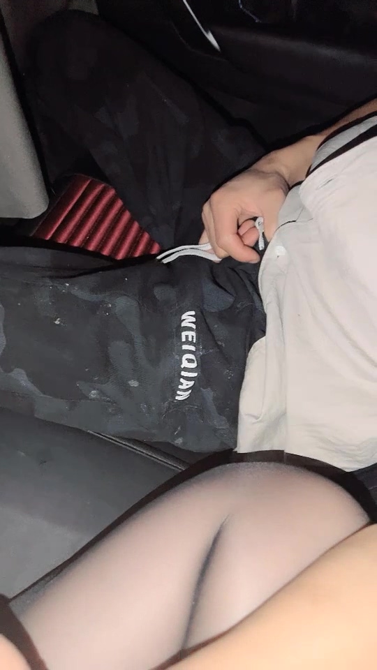 图片[2]-长相不错的少妇驾车出去玩车震，不过瘾再到酒店再来一炮-老宋小屋