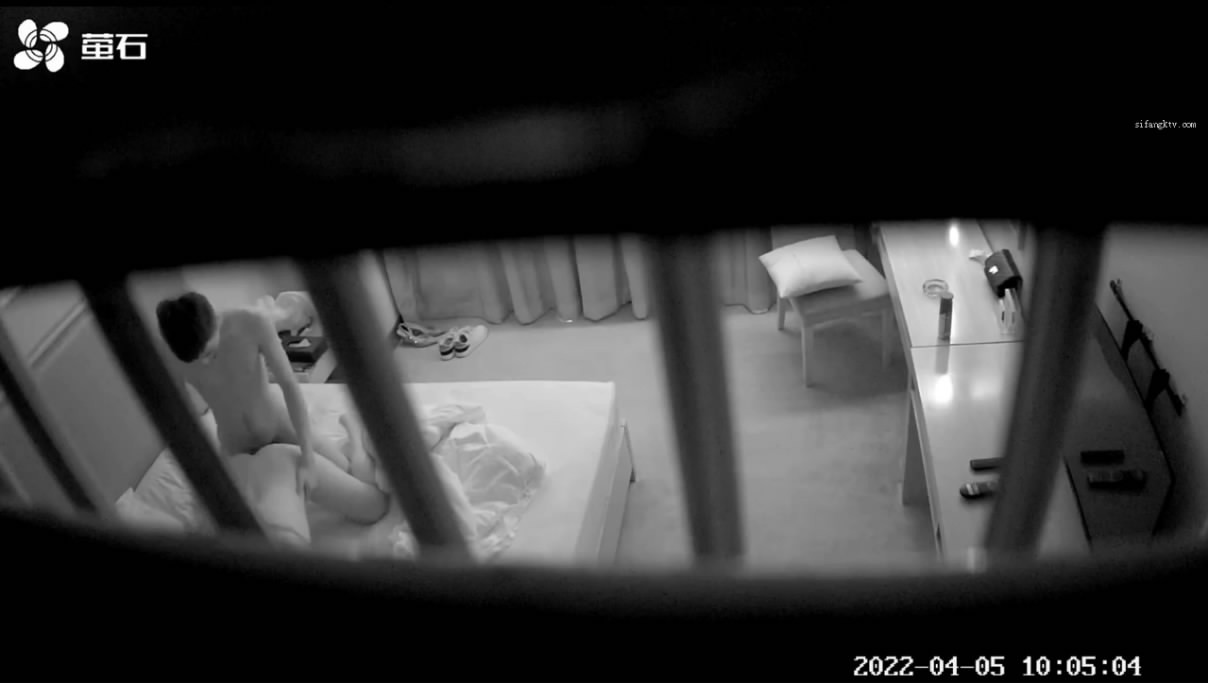 图片[7]-最新萤石云酒店摄像头偷拍❤️纹身小哥被美乳少妇乳推调情上位骑坐几下就搞射了 [768MB/MP4]v-老宋小屋