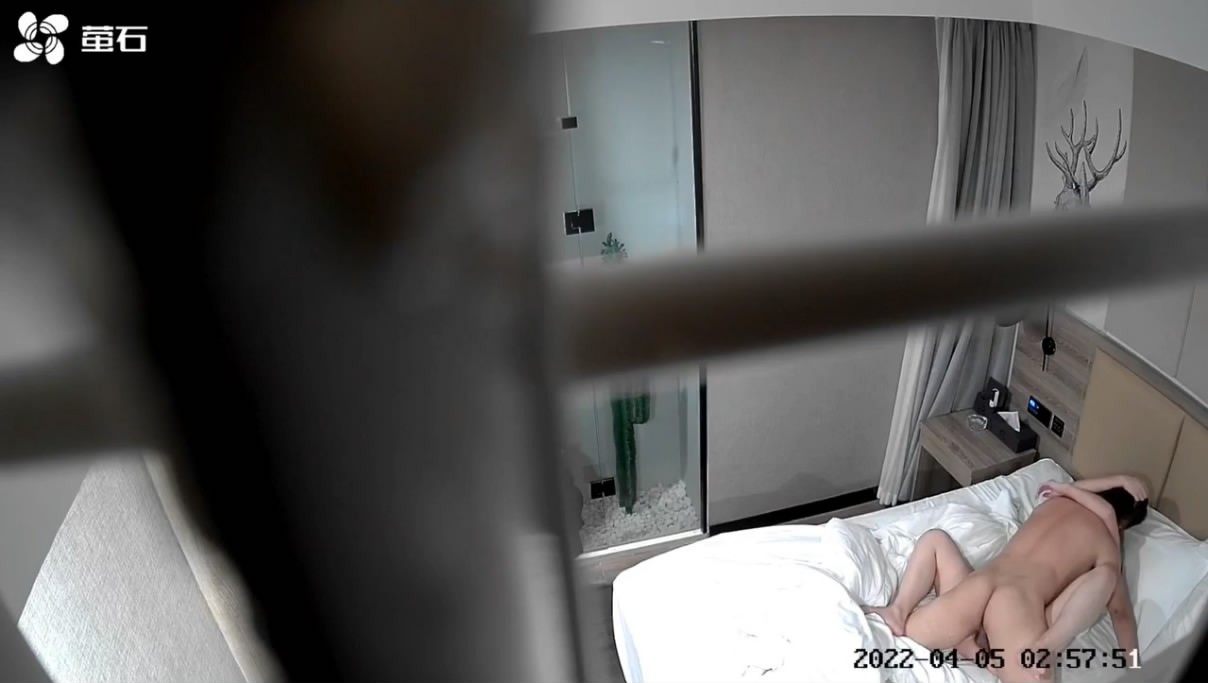 图片[8]-最新萤石云酒店摄像头偷拍❤️纹身小哥被美乳少妇乳推调情上位骑坐几下就搞射了 [768MB/MP4]v-老宋小屋