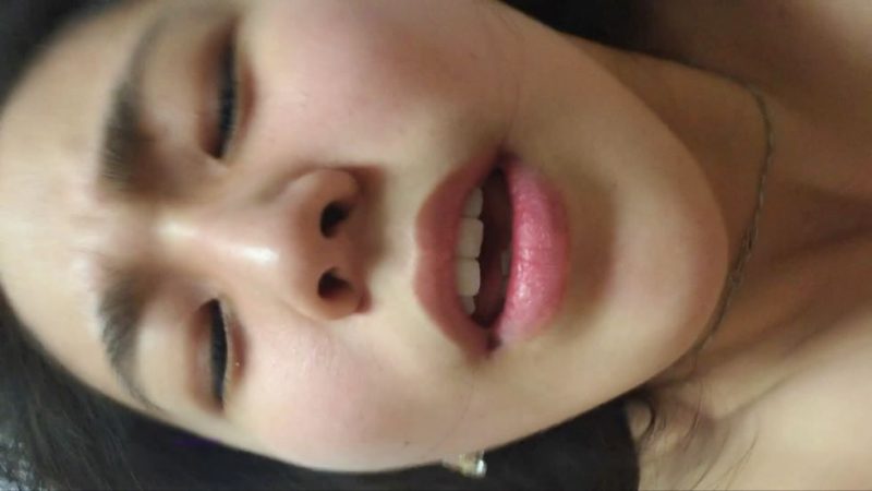 [MP4/362MB]美女酒店被男友边操边拍,干的美女欲仙欲死的叫床,听声可射,淫叫：操我逼,快点操我,但不能射里面啊!-老宋小屋