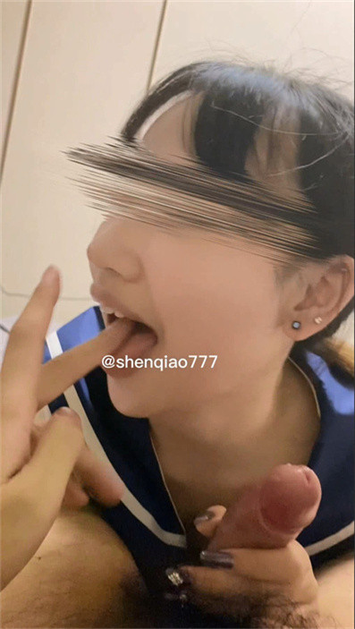 图片[18]-【年度核弹❤️极品淫乱】极品超美女神『小鲸鱼』超级刺激约炮 小鲸鱼与胖总酒店露出做爱 差点被发现 沈峤口爆JK萝莉[MP4/1670MB]-老宋小屋