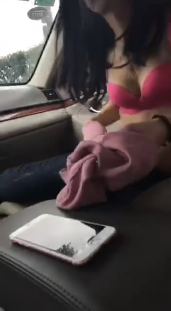 图片[8]-对白精彩丰田男开车接背着老公偸情的情人下班说不去酒店今天在车上玩-老宋小屋