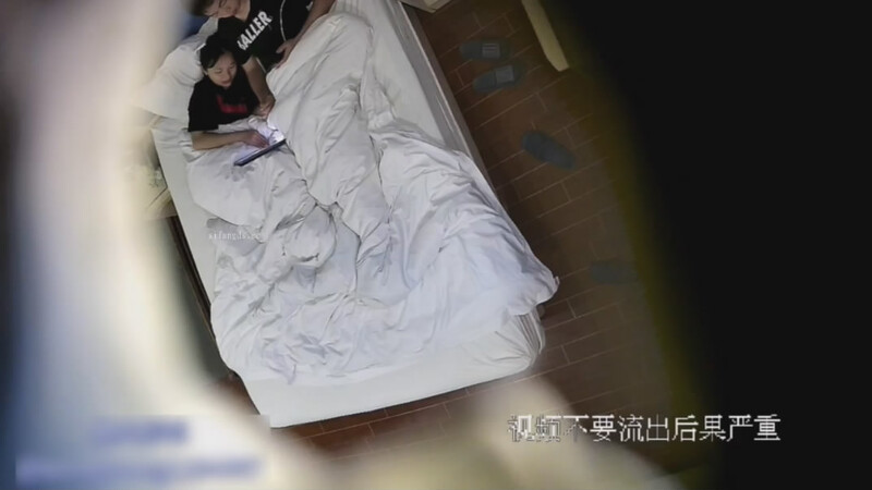 新台❤️安防酒店偷拍精品❤️细腰肥臀学生妹被男友狠狠地操了很多次-老宋小屋