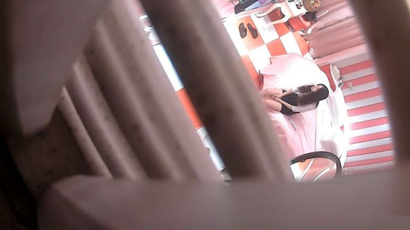 精品酒店新台圆床偷拍领导和身材不错的漂亮女秘书开房激情-老宋小屋