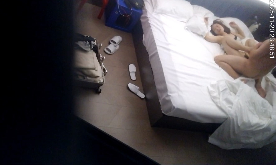 图片[5]-2025-11-20酒店偷拍 穿长裙女神和舔狗酒店来了一发-老宋小屋