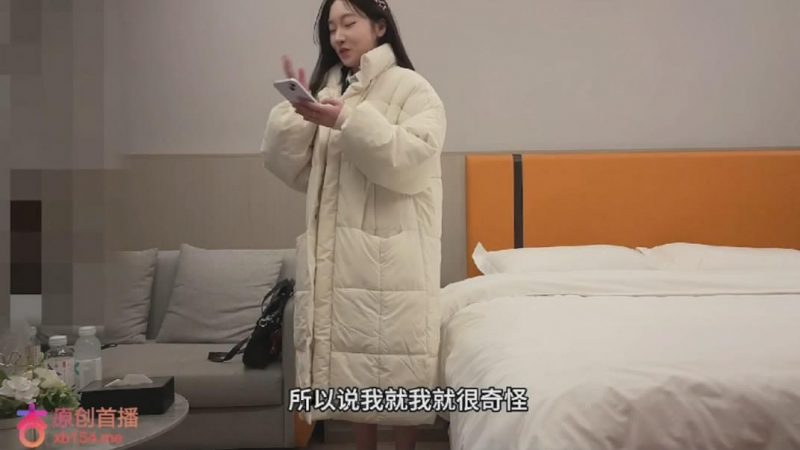 探花鸠摩智酒店约炮JK高冷美少女❤️没脱衣服看起来不怎么样脱了衣服后娇小玲珑舔蛋蛋舔得受不了-老宋小屋