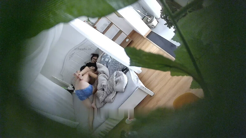 最新流出酒店绿叶房高清偷拍❤️大学生情侣舔逼狂魔男友胯下御姐范眼镜学妹的女神娇喘-老宋小屋