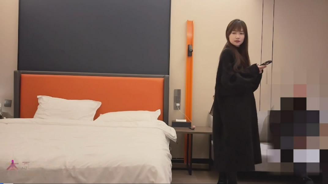 图片[1]-探花王安全酒店约炮❤️第一个妹子有点眼熟换了个粉色JK身材苗条夹子音叫床声音太温柔了各种姿势尝试[MP4/799MB]-老宋小屋