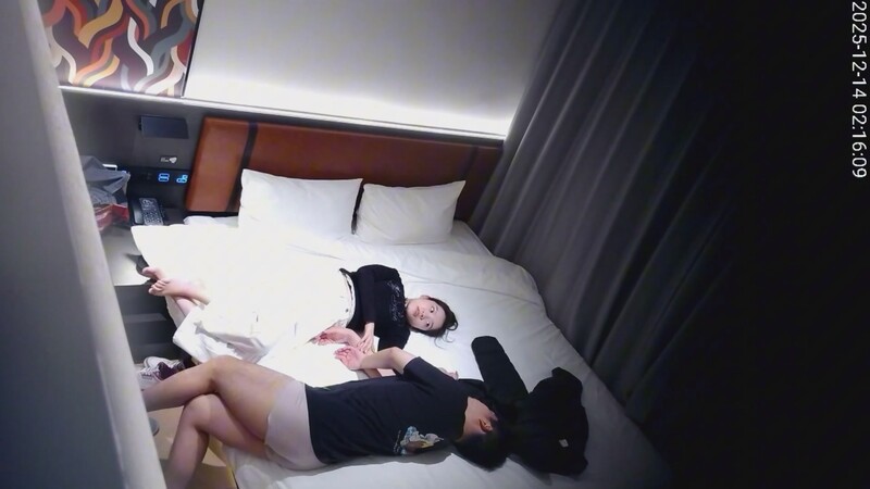 12-14流出天眼酒店偷拍校园情侣学妹身材很好肥臀Q弹性感闷骚型小妖精前戏和做爱特别投入1080P高清源码版-老宋小屋