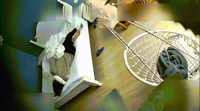 今日最新酒店偷拍3-19！一对大学情侣 妹子看着很文静，实则是个淫荡的荡妇淫娃-老宋小屋