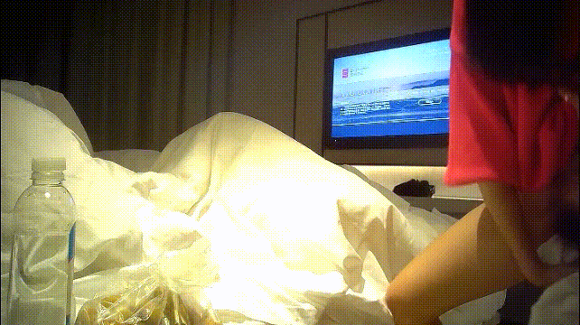 中年大叔酒店约炮还有几分姿势的女同事嘴里说着“不要碰我”其实饥渴的很早就想要了-老宋小屋