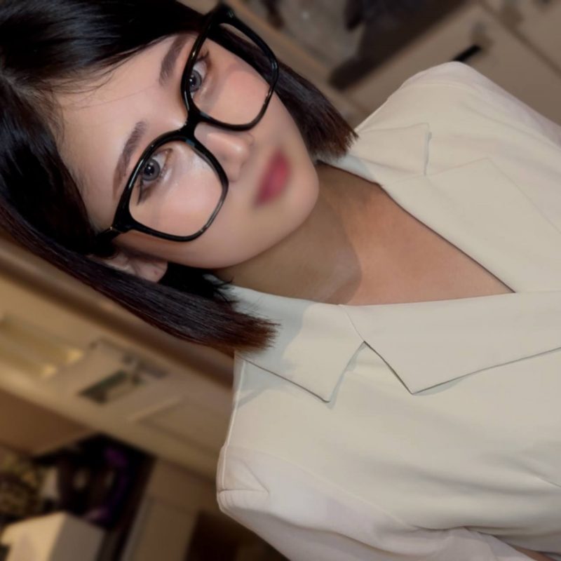 FC2-PPV-4770863 美乳秘書真聽話帶到酒店翹起美臀讓我插到爽(無碼FHD)-老宋小屋