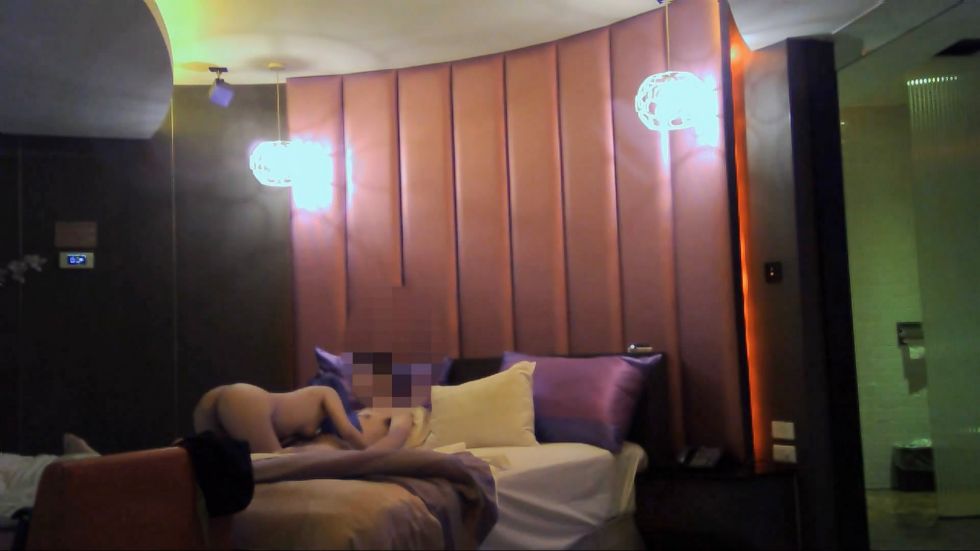 图片[5]-酒店约啪长得很像某著名女星的极品性感长发美女啪啪-老宋小屋