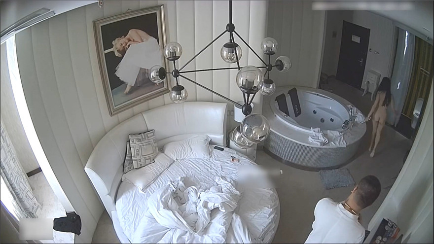 图片[5]-黑客破解高档酒店 纹身哥操极品身材的美少妇还没两分钟就射了 真是白瞎了这副身板-老宋小屋