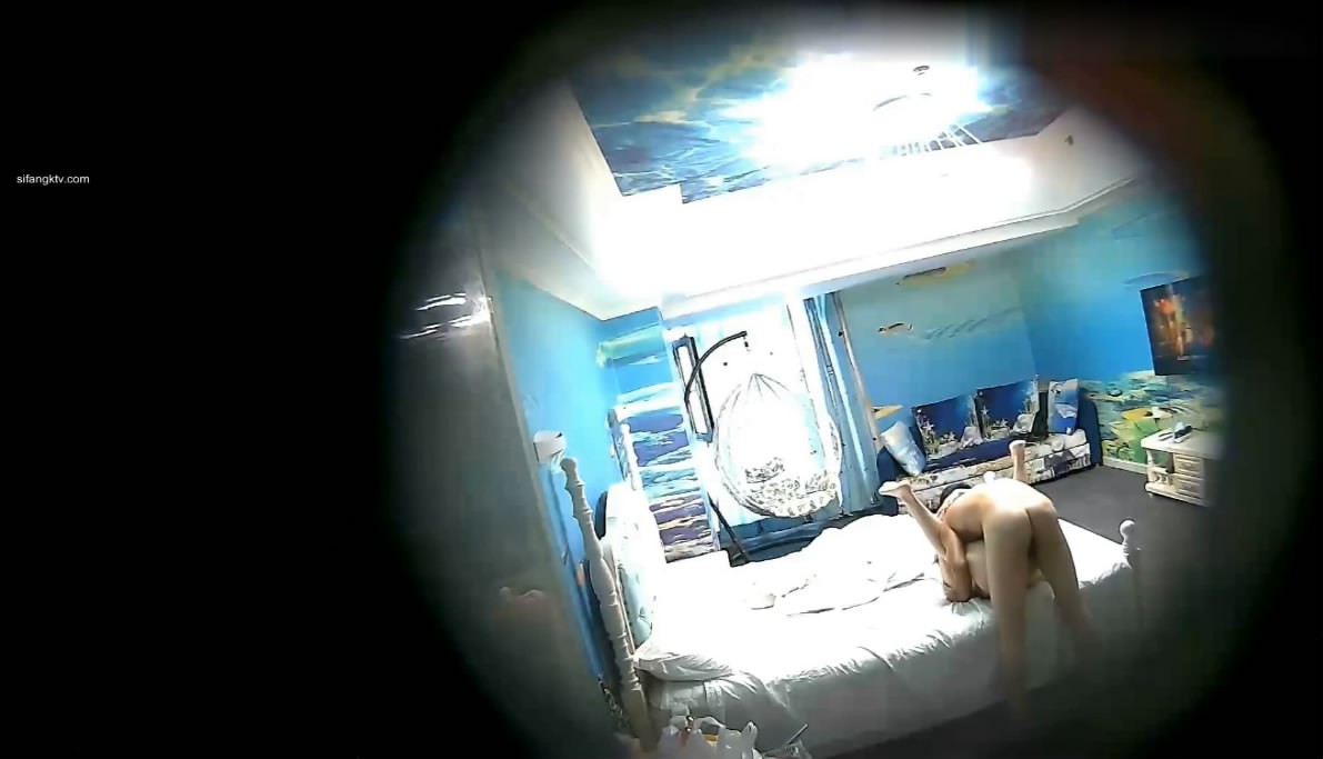 图片[3]-最近很热的情趣酒店海洋套房摄像头偷拍小妹吃完早点和姐夫开房偷情姐夫貌似很忙不停有电话打入-老宋小屋