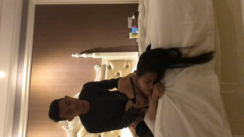 图片[3]-【MP4/306MB】淘宝买来一套SM情趣内衣和大学生女朋友酒店开房啪啪1080P高清版-老宋小屋