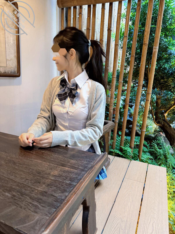 图片[3]-【真实乱伦❤️大神】意淫妹妹✨ 酒店玩弄累瘫的妹妹 JK短裙下鲜嫩白虎阴户 抽插呻吟爽到极点 无以伦比顶宫内射-老宋小屋