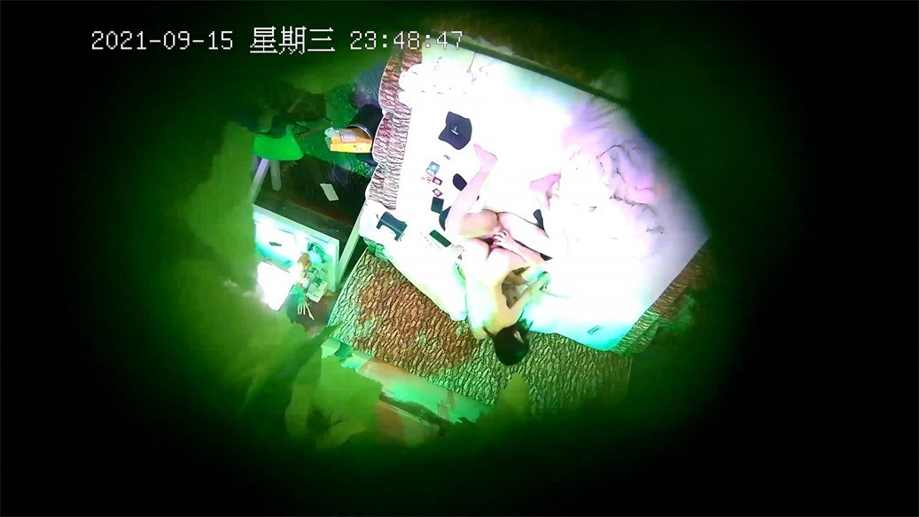 图片[2]-最新甄选流出酒店开房偷情初恋老情人 扛腿抽插 带环了可以内射一顿抽插操的好爽-老宋小屋