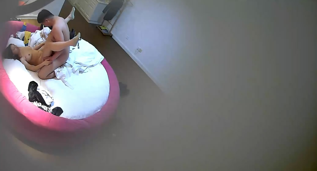 图片[4]-周末高校旁精致酒店大学生情侣开房激情造爱眼镜男艳福不浅女友清纯漂亮奶大肤白热情似火姿势多一晚打了好几炮-老宋小屋