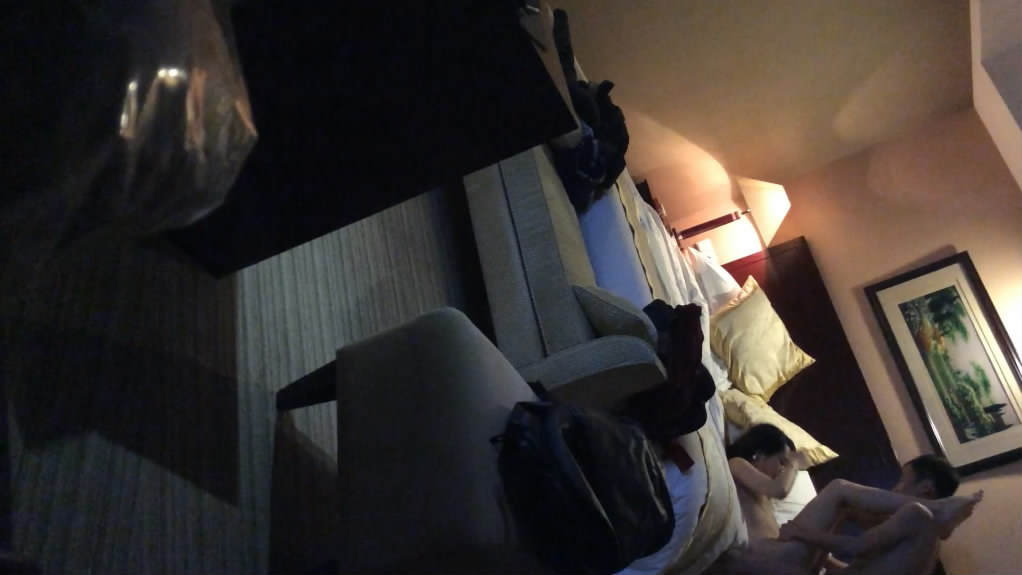 图片[4]-同学聚会多年不见已为人妇的初恋情人身材还保养得这么苗条酒店约炮-老宋小屋