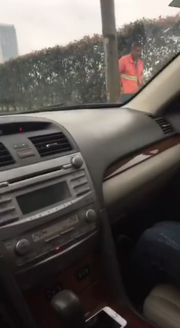 图片[5]-对白精彩丰田男开车接背着老公偸情的情人下班说不去酒店今天在车上玩-老宋小屋