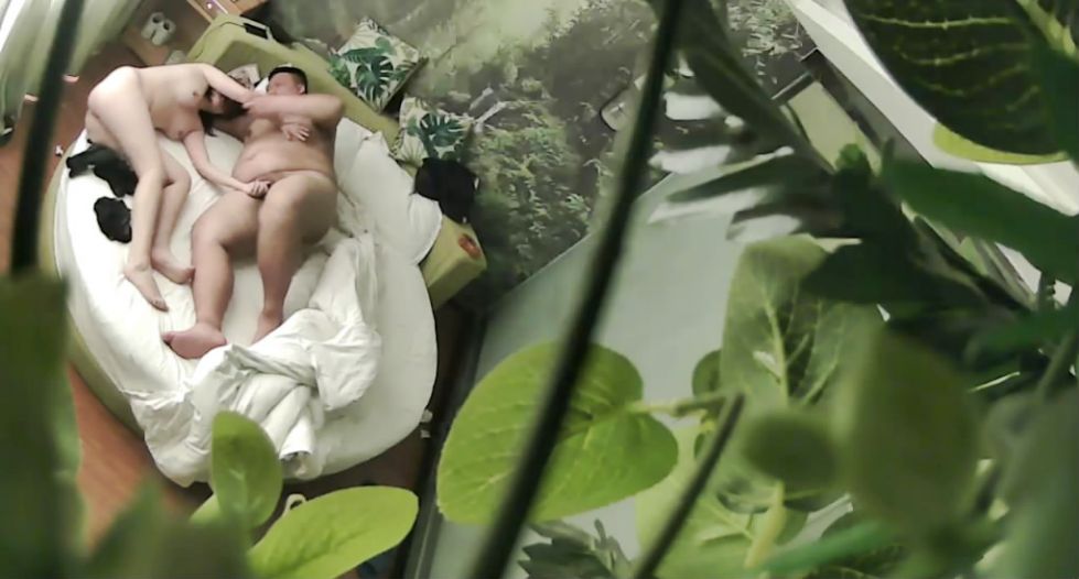 图片[5]-酒店偷拍戴着口罩怕人看见的气质美少妇和单位领导下班偷情,干了一次没过瘾-老宋小屋