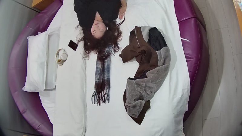 ❤️20251219酒店针孔偷拍v❤️气质甜美女友精致的小嘴爱吃男友JJ被操两场-老宋小屋