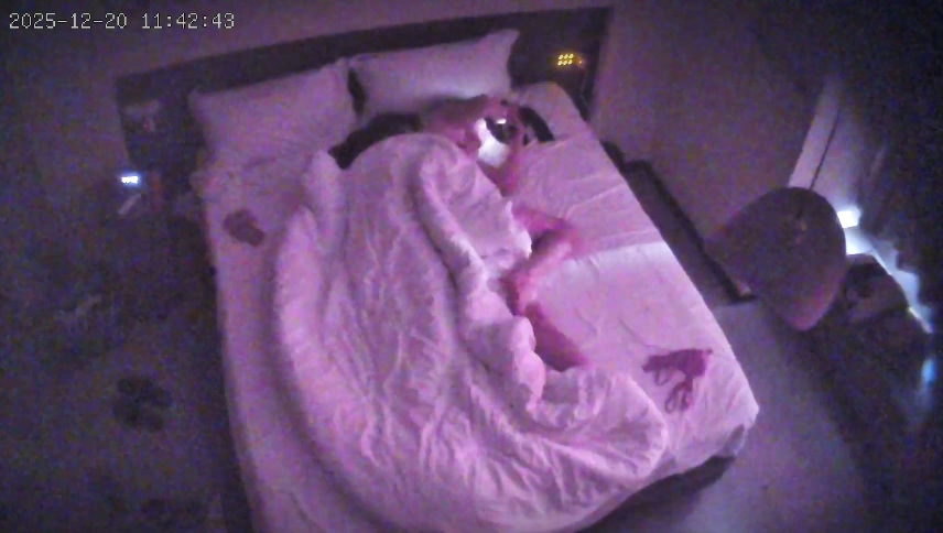 图片[4]-⏪酒店实时偷拍⏩极品美臀女孩穿小白袜被后入-老宋小屋