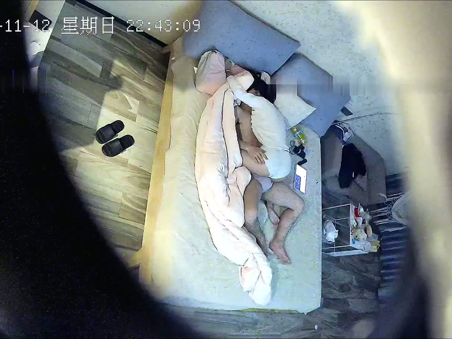 图片[7]-高质酒店偷拍！前方战况激烈，清纯的学生妹 身体很敏感，和男友激情过后累趴 像一堆烂泥-老宋小屋