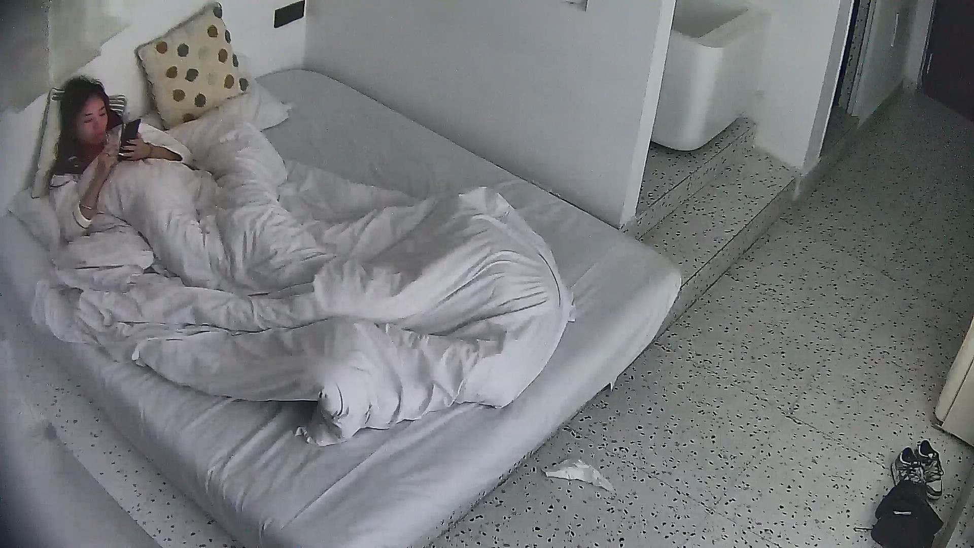 图片[12]-酒店偷拍大学小情侣捆绑肛塞黑丝操学妹的小嫩穴-老宋小屋