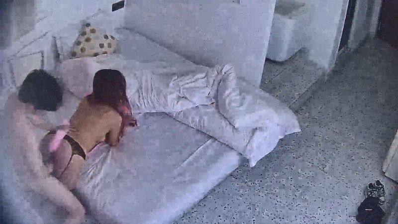 酒店偷拍大学小情侣捆绑肛塞黑丝操学妹的小嫩穴-老宋小屋