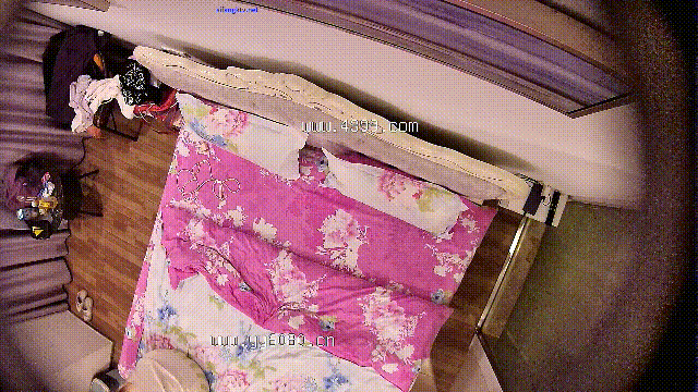 图片[2]-新流出安防酒店偷拍 性饥渴丰满富姐给小鸡巴男炮友吹得梆梆硬上位ﾞ嗨摇床都快塌了干完满足瘫在床上-老宋小屋