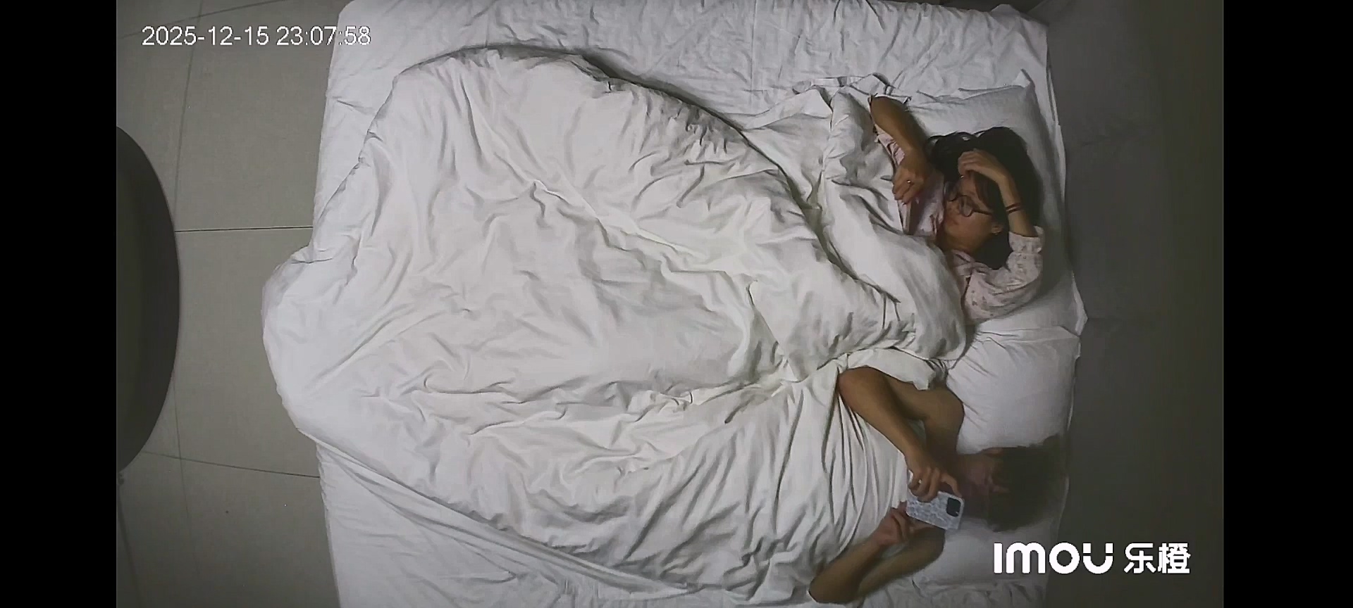 图片[16]-⭐⭐酒店针孔偷拍酒店收藏级独家台录制多位骚货和男友打炮-老宋小屋