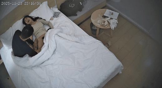 图片[2]-11-24流出酒店偷拍 大波美女和喜欢扣穴男友激情每次都把她弄得很爽表情销魂-老宋小屋