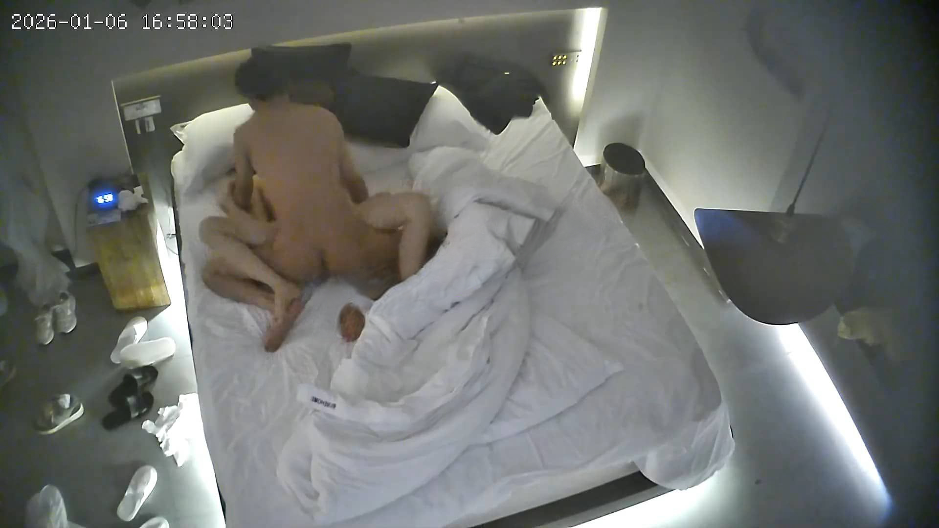 图片[5]-20260106酒店针孔偷拍】小情侣开房对着镜头死命抠逼后开操表情舒爽-老宋小屋