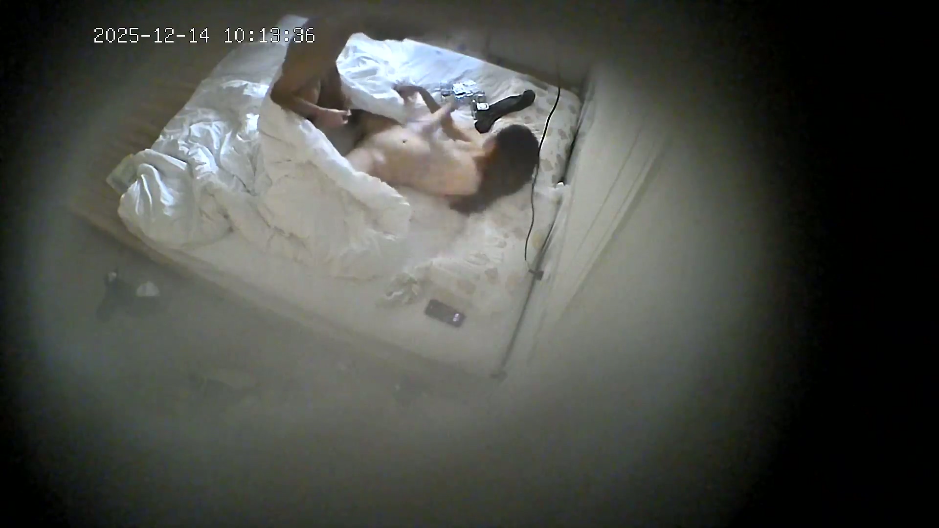 图片[26]-❤️20251214酒店针孔偷拍❤️参加婚礼的伴娘结束后被男朋友折叠起来狂操-老宋小屋